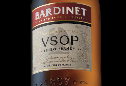 BLAZON / Crossdesign fait évoluer l'identité de la marque et des packagings des brandys BARDINET 